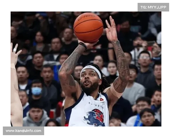 广厦86-77复仇山东,豪取主场十连胜稳居榜首 广厦86-77复仇山东,豪取主场十连胜稳居榜首